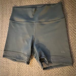 ALO 5 “ Airlift Double Trouble Biker Short